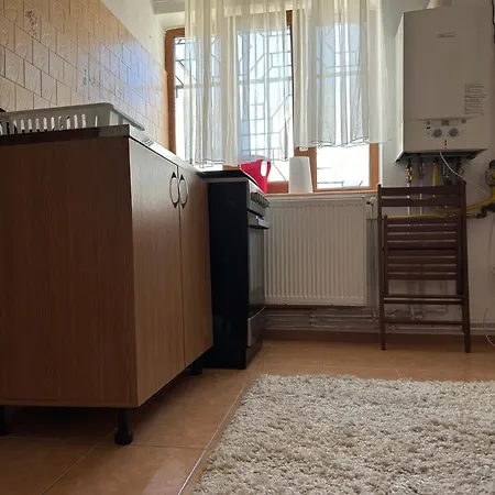 Central Studio Apartment *